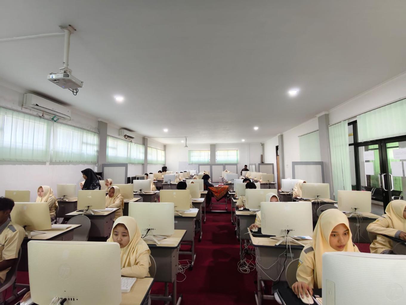Optimalkan Persiapan, MAN Kota Batu Sukses Gelar ANBK 2025