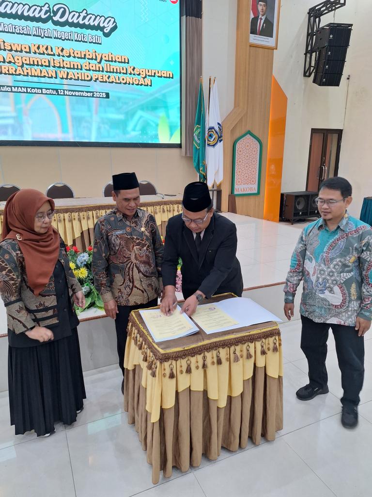 Tak Sekadar Kunjungan KKL, UIN Abdurrahman Wahid Pekalongan Tandatangani MoU Peningkatan Mutu Pendidikan dengan MAN Kota Batu