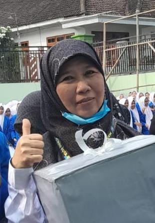 DIAN KOMALASARI S.Pd